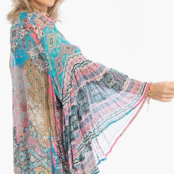 Saachi Floral Print Bell Ruffle Sleeve Sheer Ruana Kimono - Picture 4 of 11